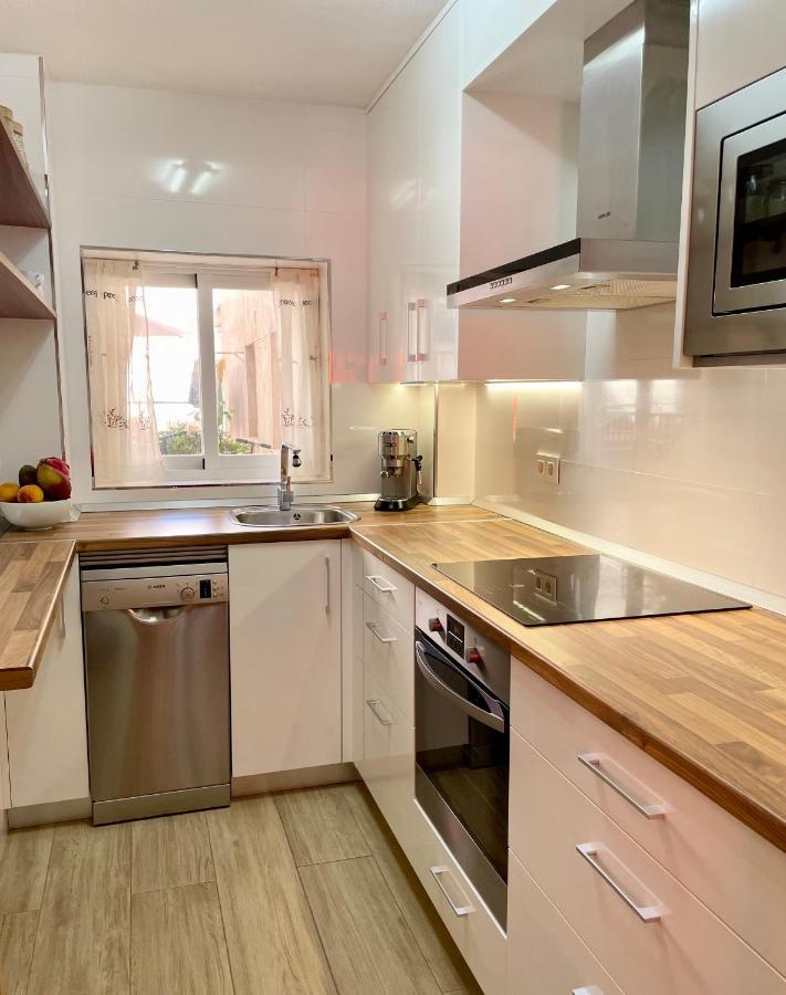 Apartamento 2 Dormitorios En Primera Linea De Playa San Cristobal Almuñécar エクステリア 写真