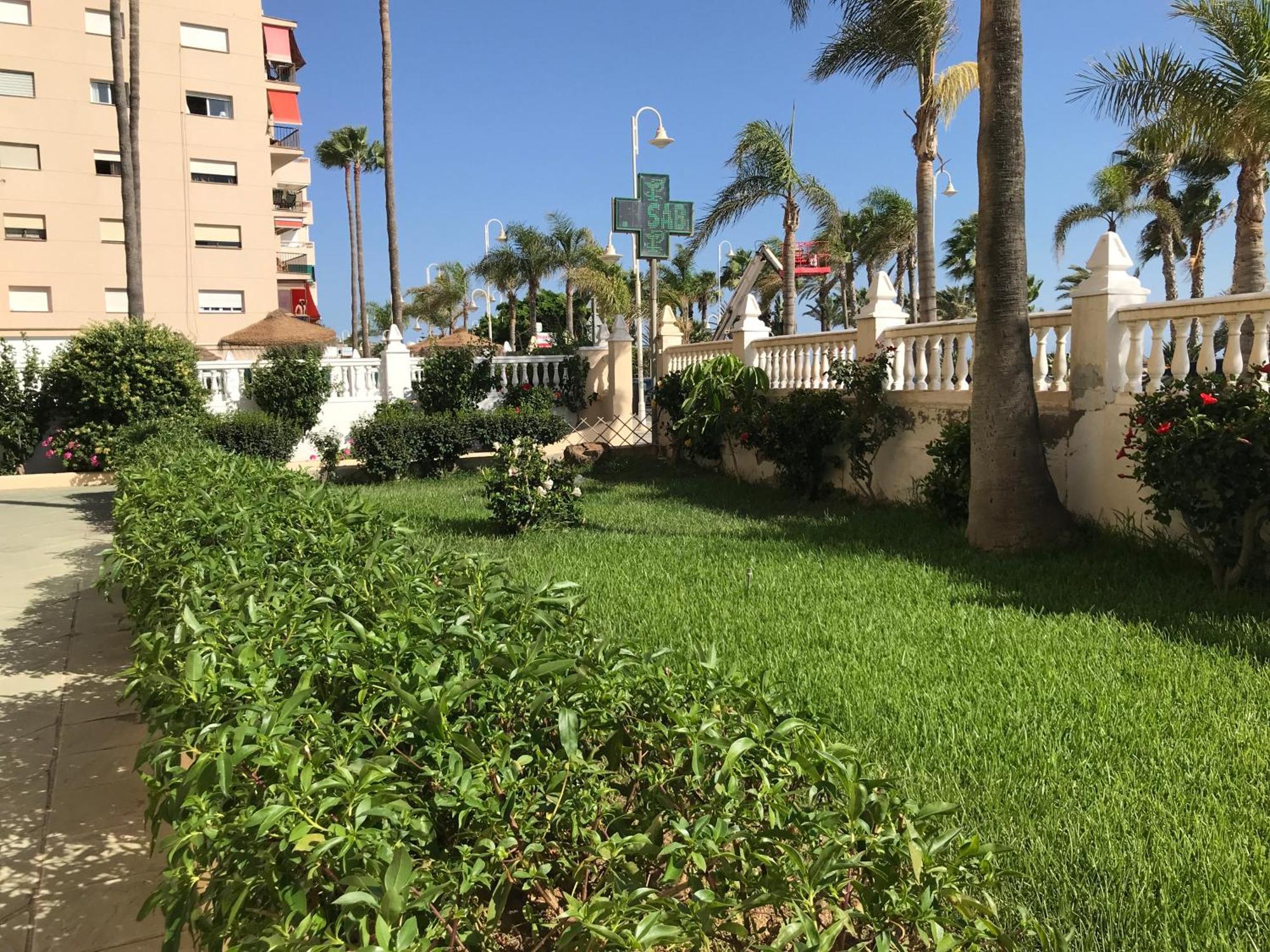 Apartamento 2 Dormitorios En Primera Linea De Playa San Cristobal Almuñécar エクステリア 写真
