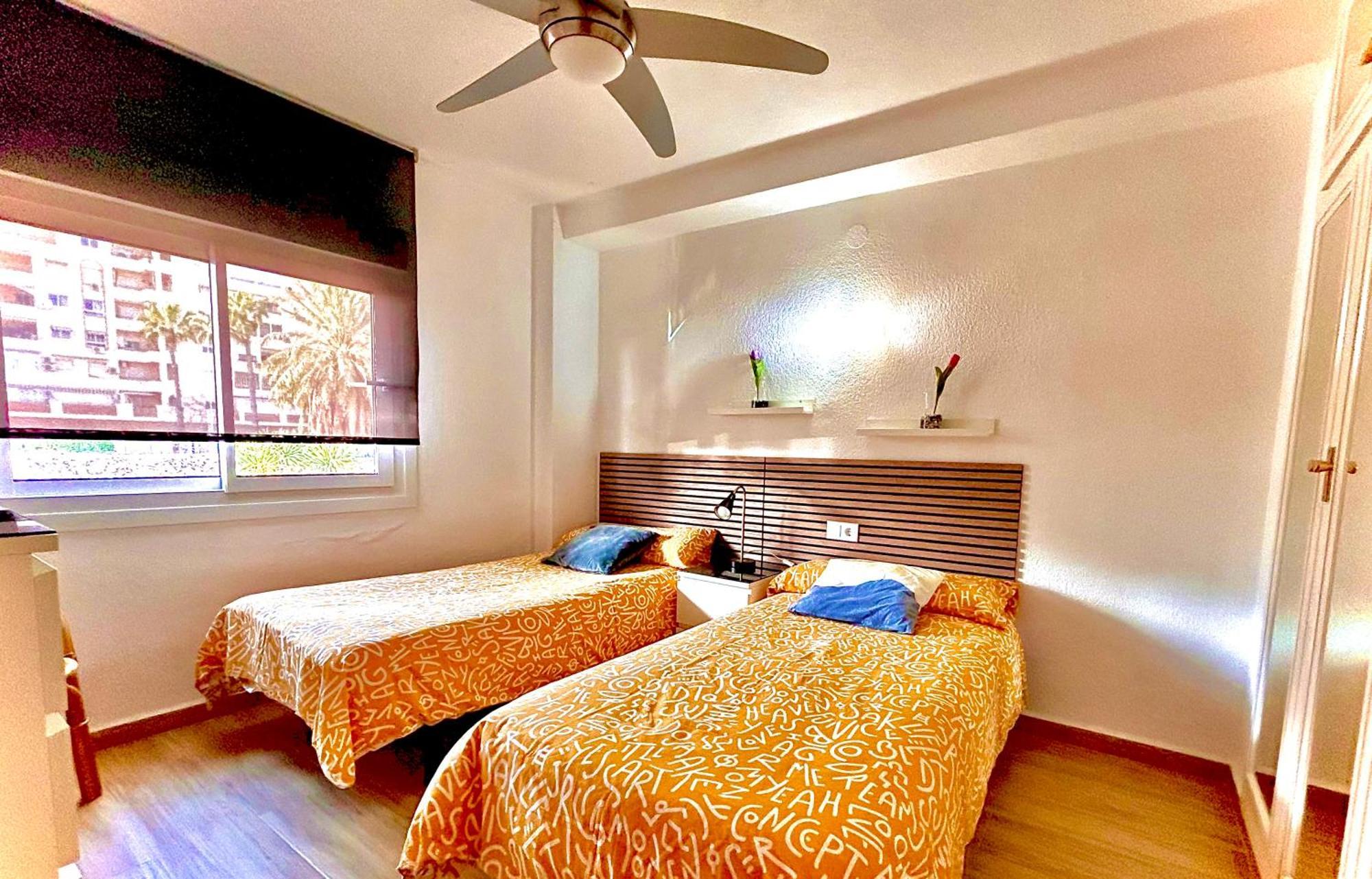 Apartamento 2 Dormitorios En Primera Linea De Playa San Cristobal Almuñécar エクステリア 写真